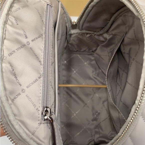MICHAEL KORS ERIN MEDIUM BACKPACK Aluminum - Picture 9 of 10